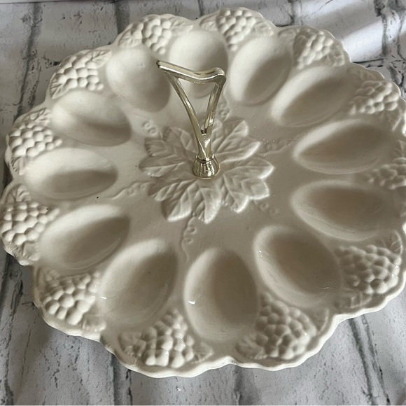 California Pottery Egg Plate Retro Handle Scalloped Edge Ornate Grape Pattern - Picture 13 of 15